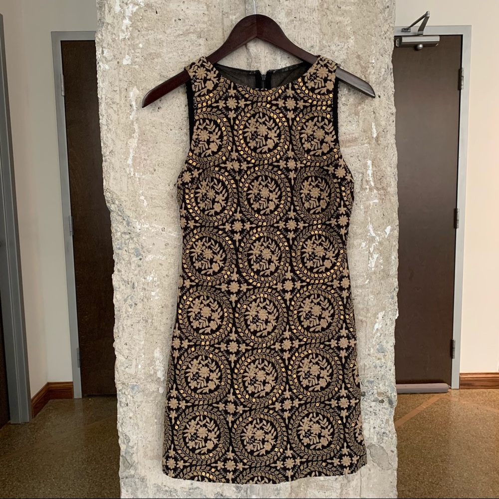 Alice + Olivia black & gold / taupe mini dress. 0
